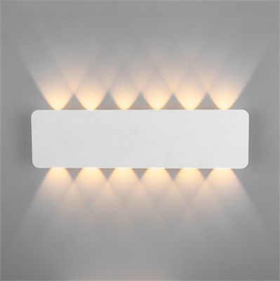 Настенный светодиодный светильник Angle LED 40139/1 LED a055777 - фото 259868