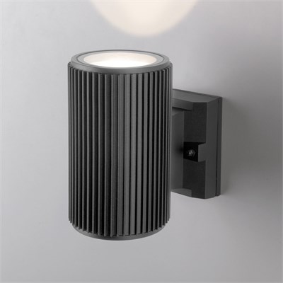 Уличный настенный светильник Strict IP54 1404 Techno серый a032625 - фото 262902