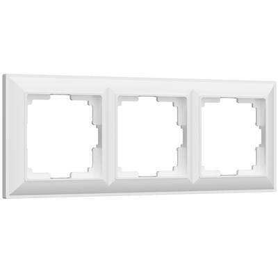 Рамка из пластика на 3 поста Fiore белый W0032201 a051020