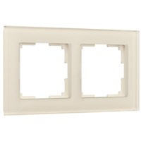 Рамка из стекла на 2 поста Favorit молочный W0021141 a058814